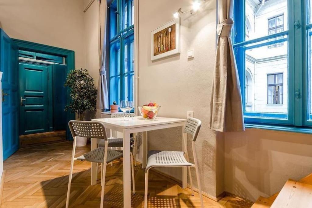 Blue Lotus Apartment T50 Budapest Esterno foto