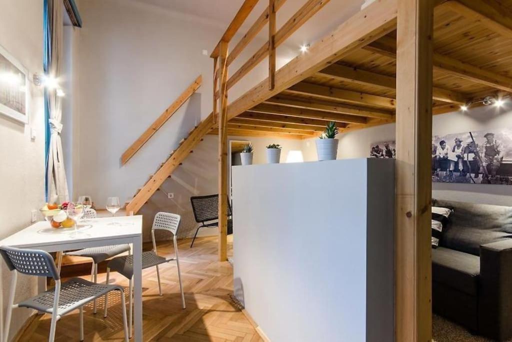 Blue Lotus Apartment T50 Budapest Esterno foto